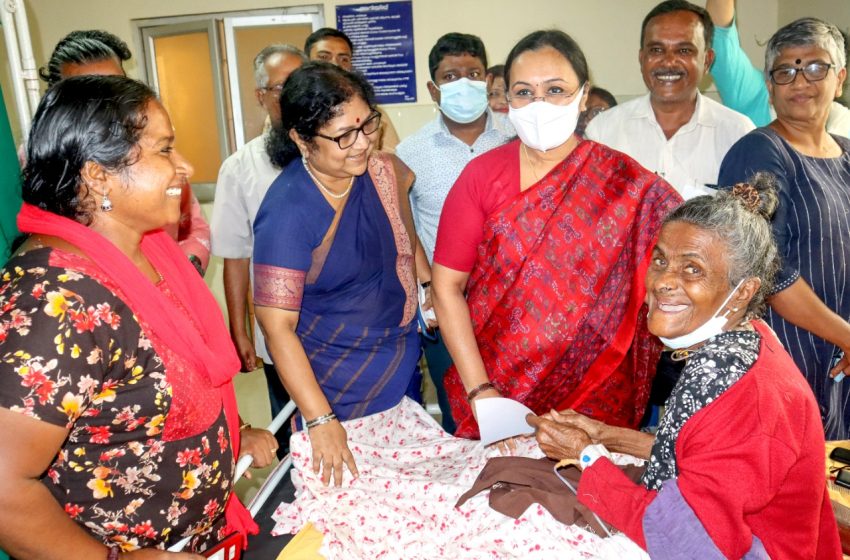  മന്ത്രിമാര്‍ നേരിട്ടെത്തി ദയാബായിയെ വീണ്ടും കണ്ടു